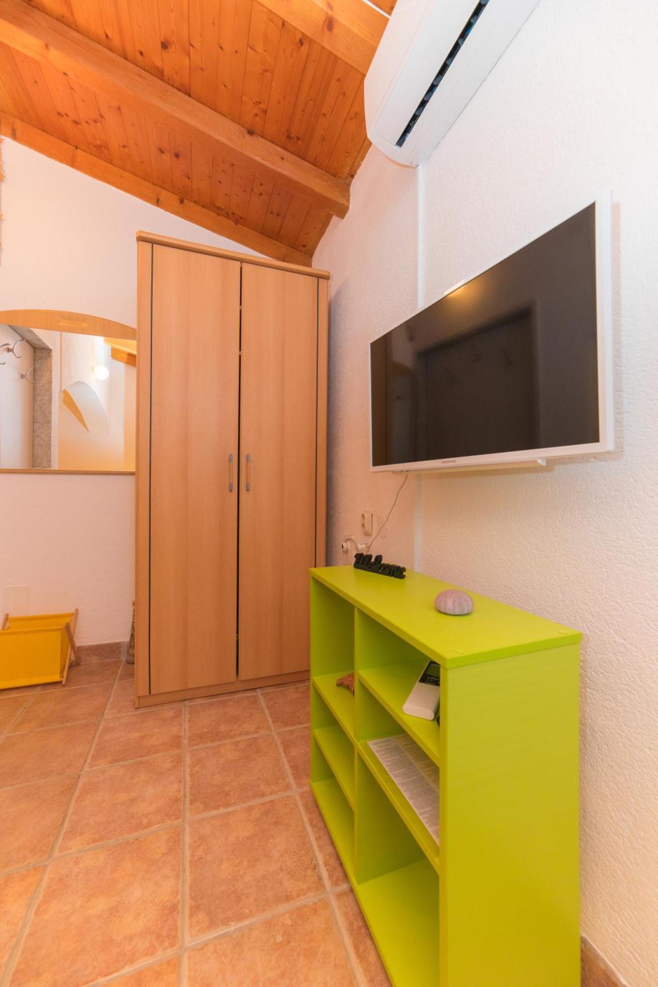 Apartments Lux Бол Экстерьер фото