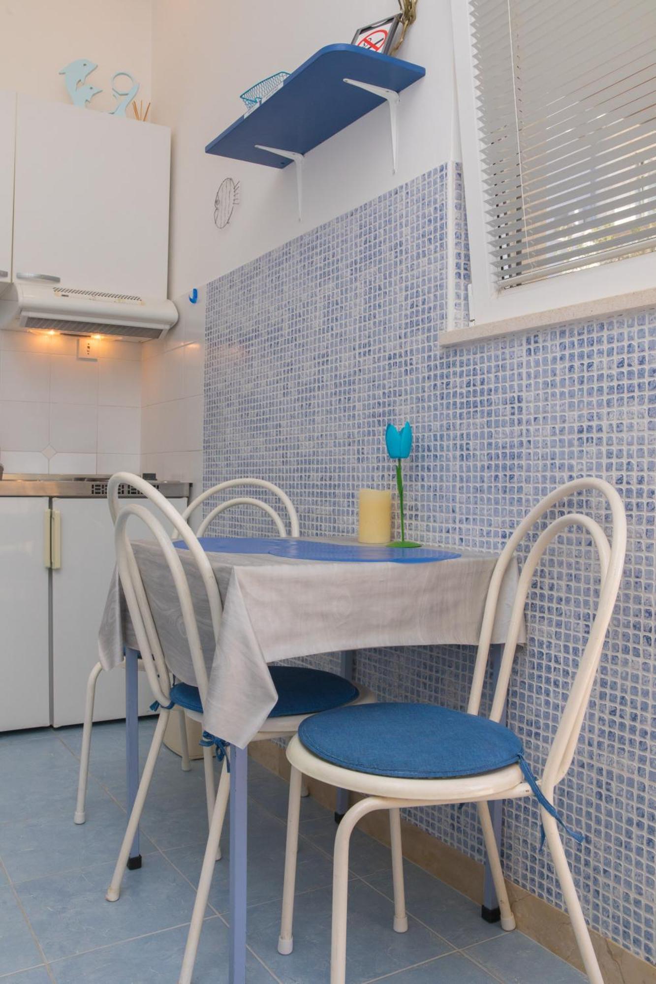 Apartments Lux Бол Экстерьер фото