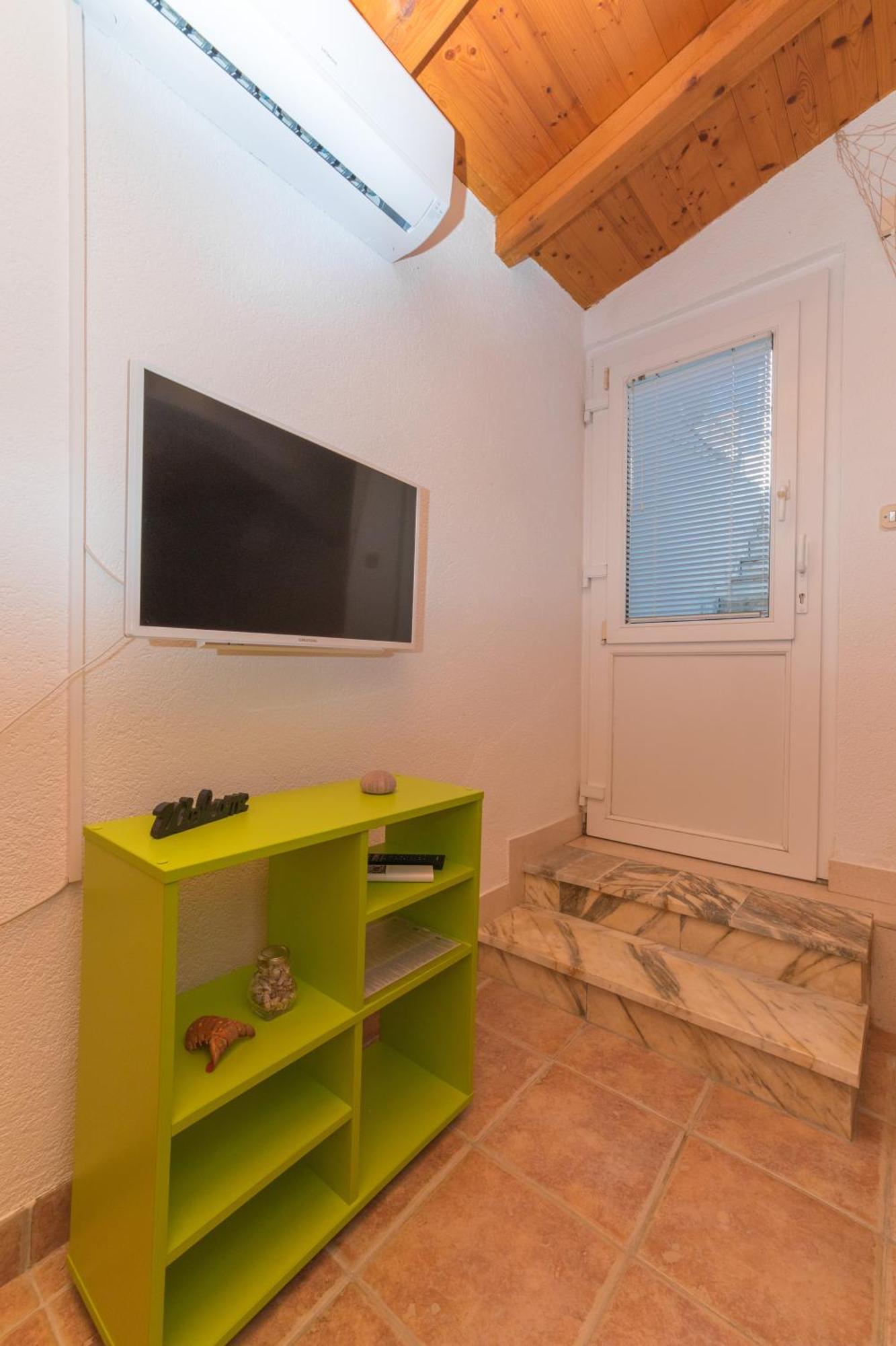 Apartments Lux Бол Экстерьер фото