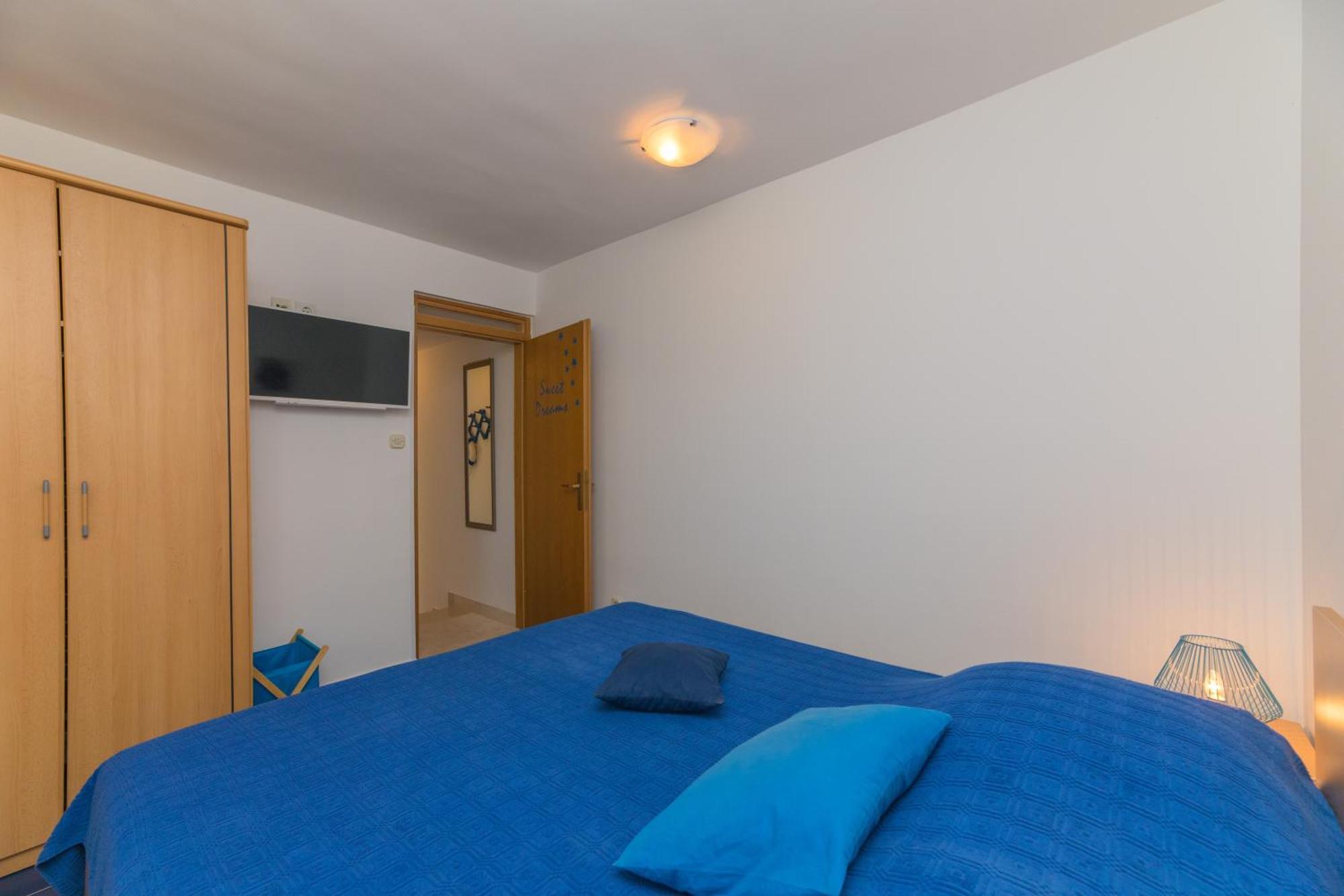 Apartments Lux Бол Экстерьер фото