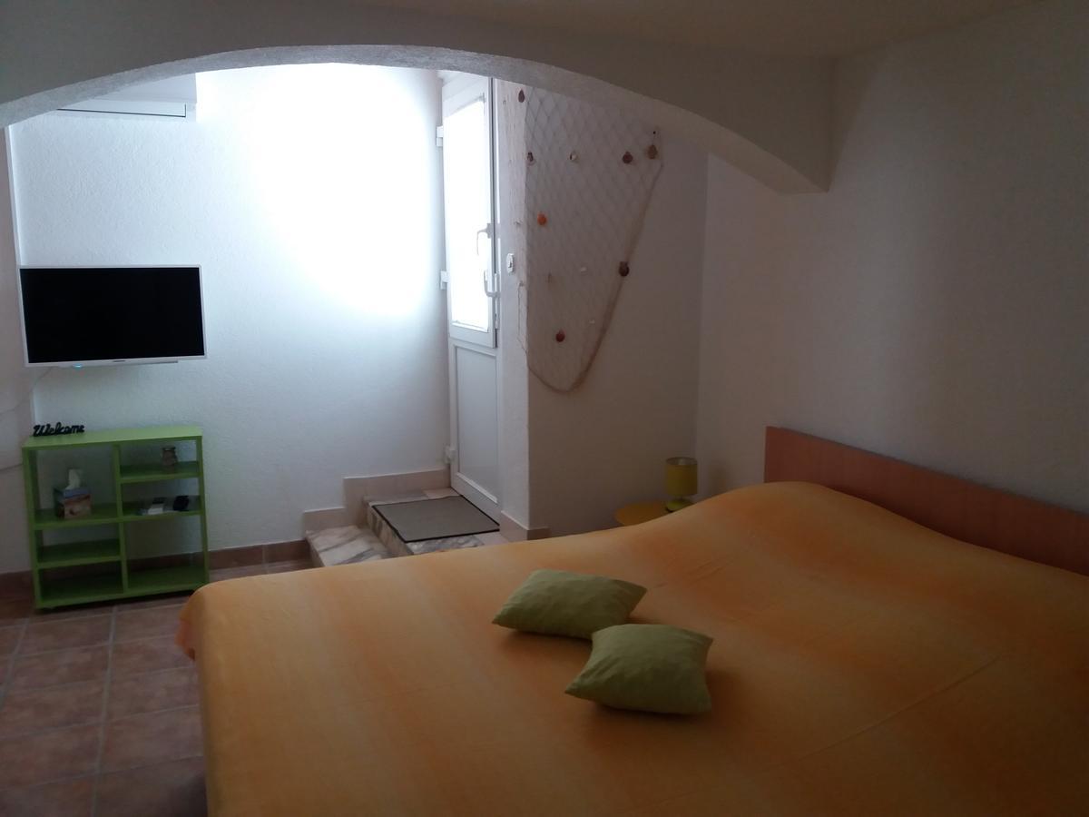 Apartments Lux Бол Экстерьер фото